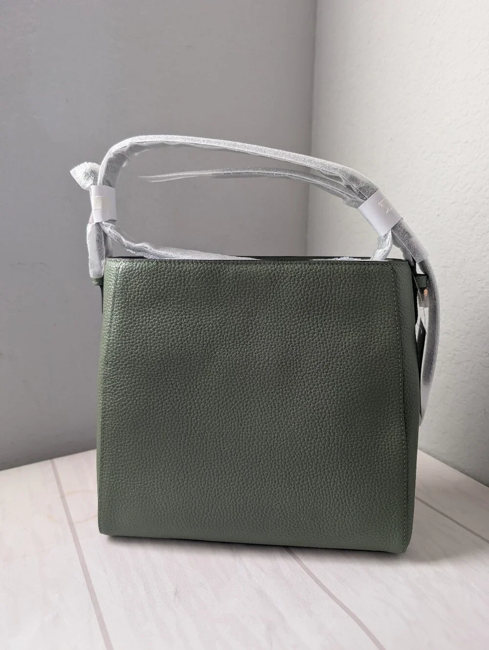 NWT Kate Spade KM546 Juliette Pebbled Leather Medium Bucket Shoulder Bag